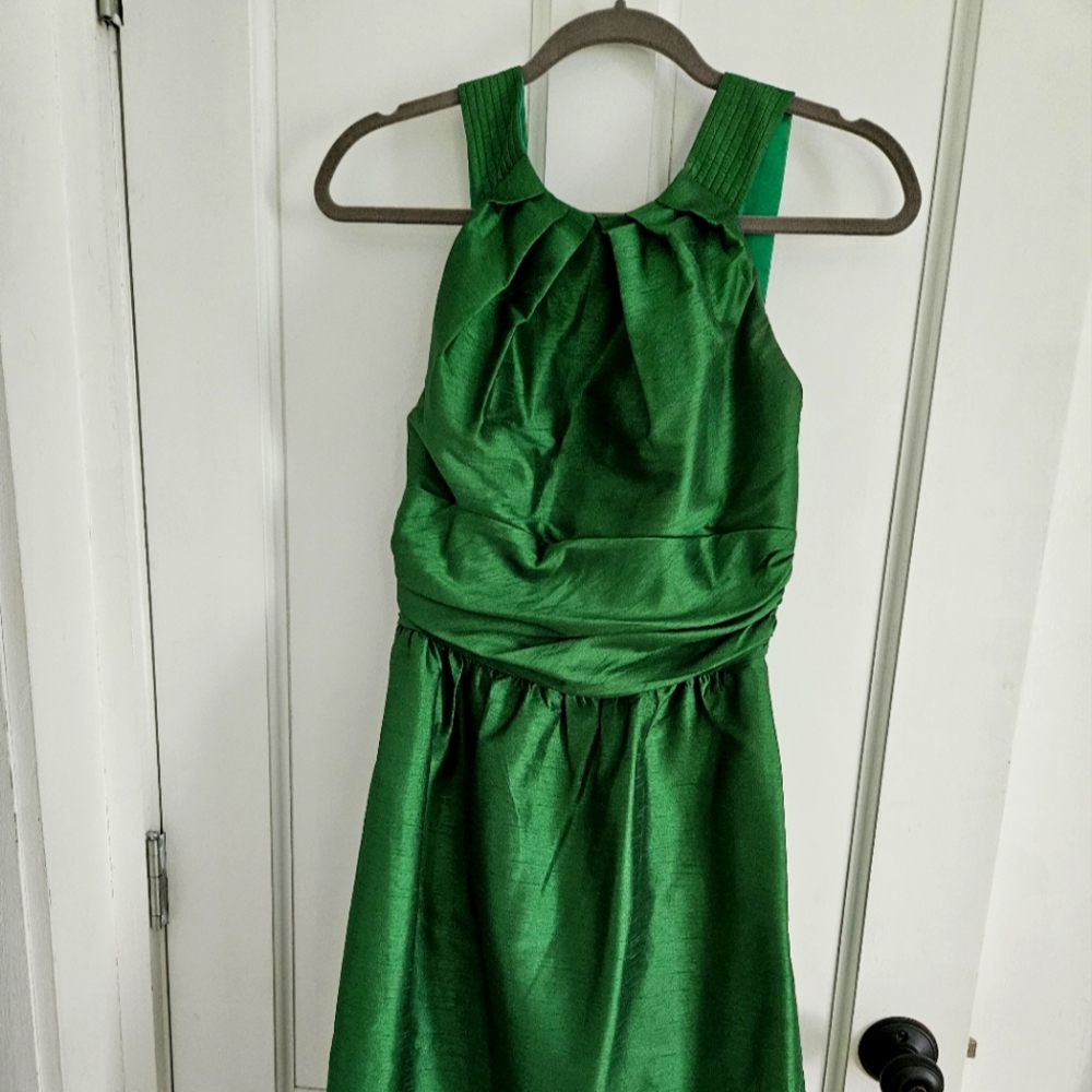 Alfred Sung D492 style in size 6 color Ivy.